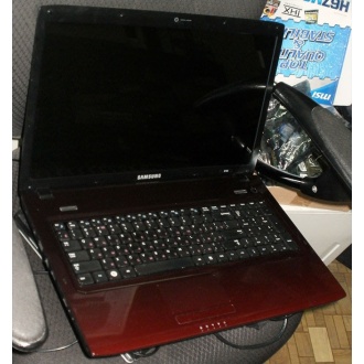 Ноутбук Samsung R780i (Intel Core i3 370M (2x2.4Ghz HT) /4096Mb DDR3 /320Gb /ATI Radeon HD5470 /17.3" TFT 1600x900) - Новый Уренгой