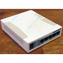 БУ маршрутизатор Mikrotik RB951G-2HnD в Новом Уренгое, БУ роутер Mikrotik RB951G-2HnD (Новый Уренгой)